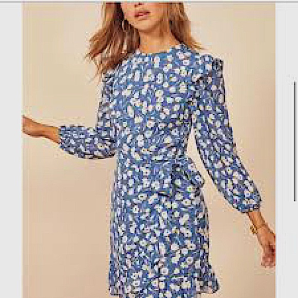 Reformation Quest Mini Dress,  floral print wrap dress. Size 4.